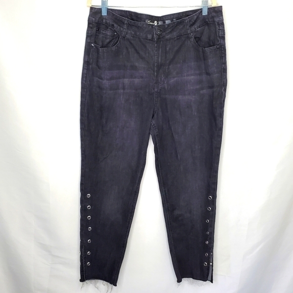 Seven7 Premium Hi-Rise Ankle Jeans Size 18W Raw Hem Limited Edition Punk Faded - Picture 1 of 15